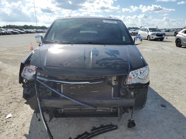 Photo 5 from auction – 2016 CHRYSLER TOWN & COU with VIN 2C4RC1CG8GR232598