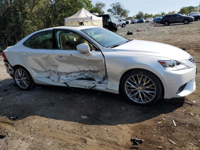 Photo 4 from auction – 2016 LEXUS IS 300 with VIN JTHCM1D25G5010845