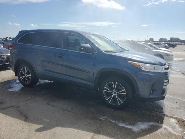 Photo 4 from auction – 2017 TOYOTA HIGHLANDER with VIN 5TDBZRFH6HS432830