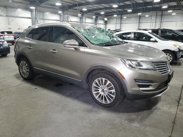 Photo 4 from auction – 2017 LINCOLN MKC RESERV with VIN 5LMCJ3D9XHUL35266