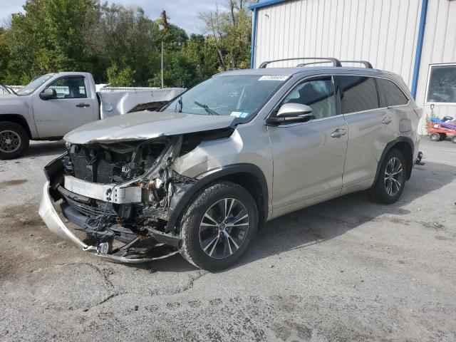 TOYOTA HIGHLANDER 2016 with VIN 5TDJKRFH3GS275918 - Photo from auction