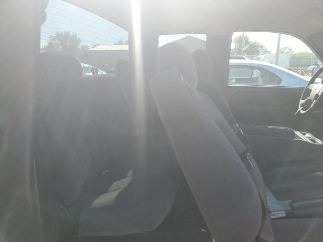 Photo 10 from auction – 2006 CHEVROLET SILVERADO with VIN 1GCEC19Z26E151583