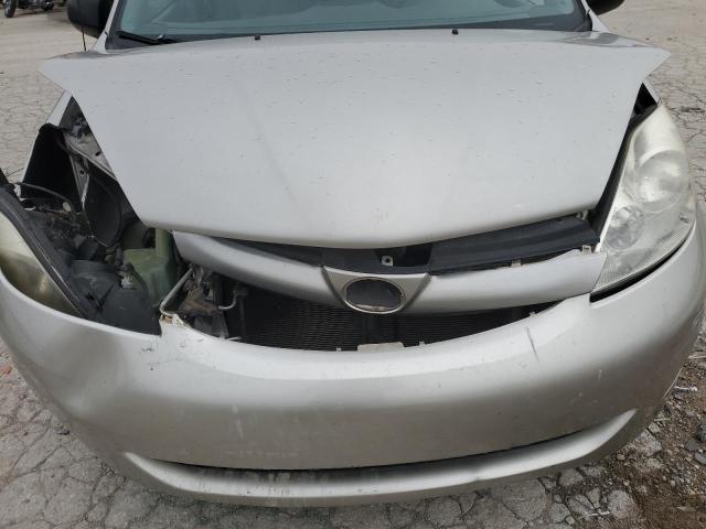 Photo 12 from auction – 2010 TOYOTA SIENNA CE with VIN 5TDKK4CC9AS320089