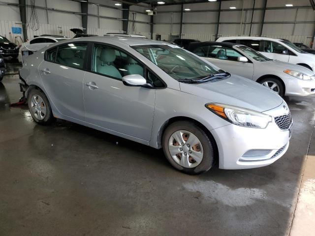 Photo 4 from auction – 2015 KIA FORTE LX with VIN KNAFK4A64F5350447