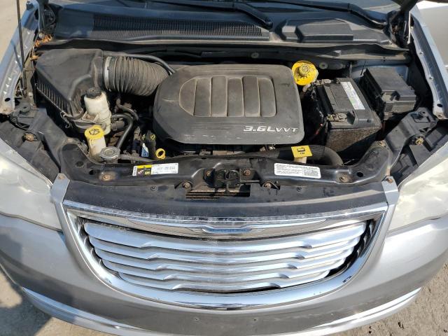 Photo 12 from auction – 2014 CHRYSLER TOWN & COU with VIN 2C4RC1BGXER343751