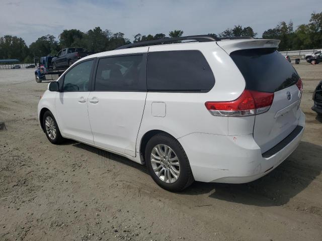 Photo 2 from auction – 2012 TOYOTA SIENNA XLE with VIN 5TDYK3DC1CS272240