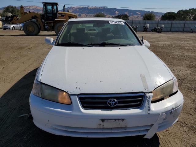 Photo 5 from auction – 2000 TOYOTA CAMRY LE with VIN 4T1BF28K9YU090922