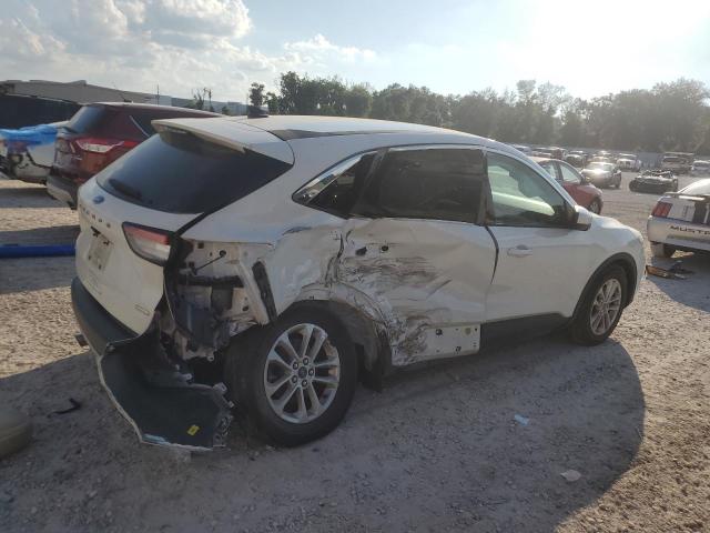 Photo 3 from auction – 2020 FORD ESCAPE SE with VIN 1FMCU0G60LUA69002