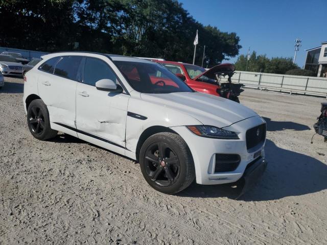 Photo 4 from auction – 2017 JAGUAR F-PACE R - with VIN SADCL2BV4HA894586
