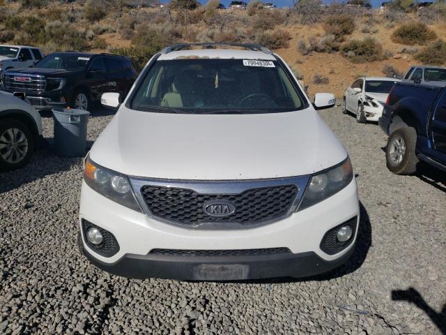 Photo 5 from auction – 2013 KIA SORENTO LX with VIN 5XYKTCA66DG322467