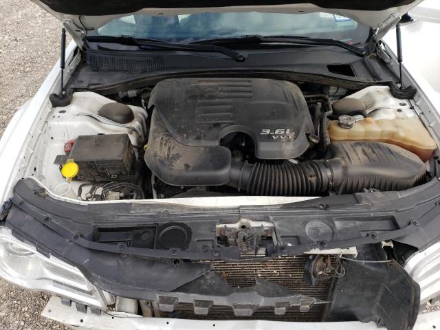 Photo 11 from auction – 2015 CHRYSLER 300 LIMITE with VIN 2C3CCAAG7FH893959