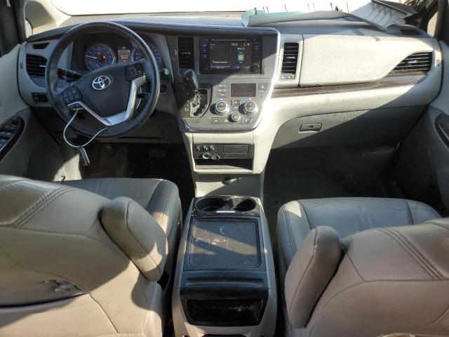 Photo 8 from auction – 2017 TOYOTA SIENNA XLE with VIN 5TDYZ3DC6HS890463