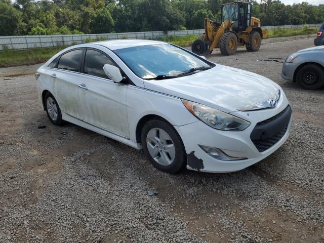 Photo 4 from auction – 2012 HYUNDAI SONATA HYB with VIN KMHEC4A41CA059302