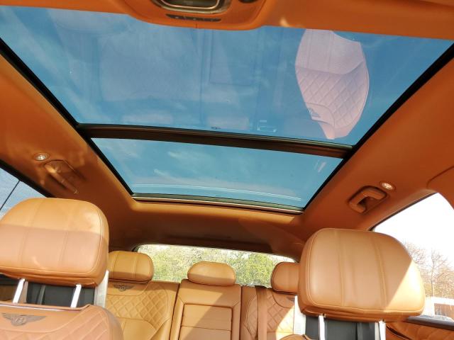 Photo 10 from auction – 2017 BENTLEY BENTAYGA with VIN SJAAC2ZV2HC015973