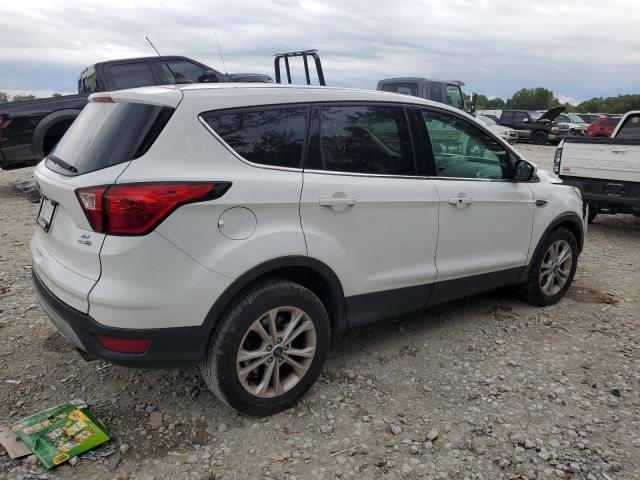 Photo 3 from auction – 2019 FORD ESCAPE SE with VIN 1FMCU9GDXKUB67178