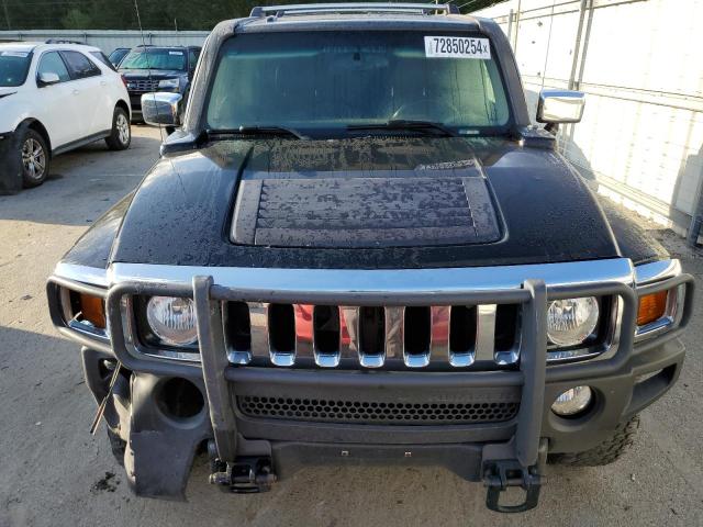 Photo 5 from auction – 2006 HUMMER H3 with VIN 5GTDN136468206028