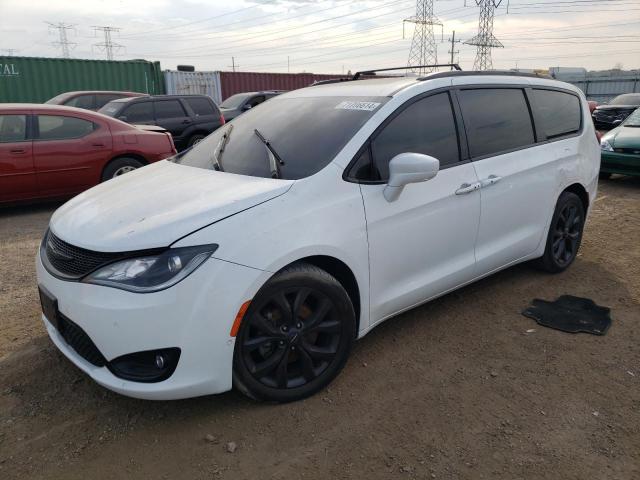 CHRYSLER PACIFICA T 2019 with VIN 2C4RC1EG5KR686457 - Photo from auction