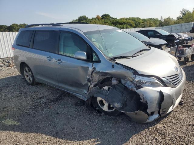 Photo 4 from auction – 2012 TOYOTA SIENNA LE with VIN 5TDKK3DCXCS199410