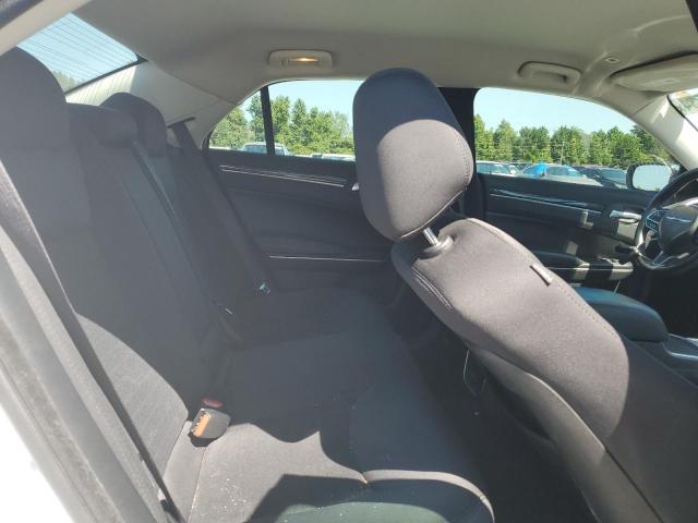 Photo 10 from auction – 2019 CHRYSLER 300 TOURIN with VIN 2C3CCAAG7KH612284