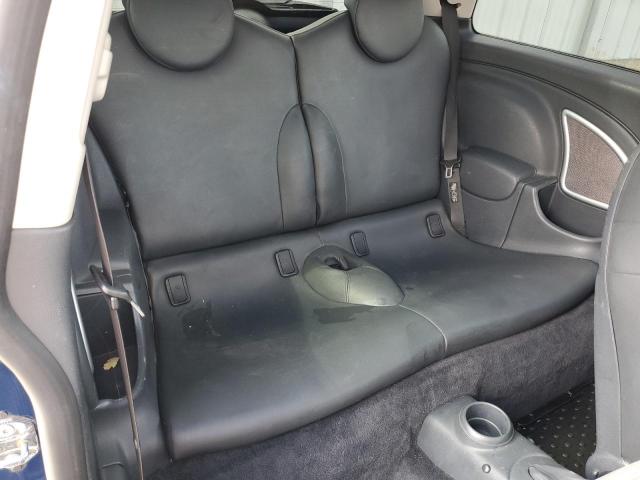 Photo 10 from auction – 2004 MINI COOPER S with VIN WMWRE33414TD87171
