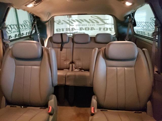 Photo 10 from auction – 2005 CHRYSLER TOWN & COU with VIN 2C8GP54L95R124467
