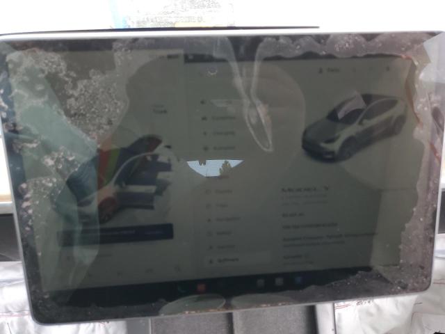 Снимка 9 от търг – 2022 TESLA MODEL Y с VIN 7SAYGDEE1NF454229
