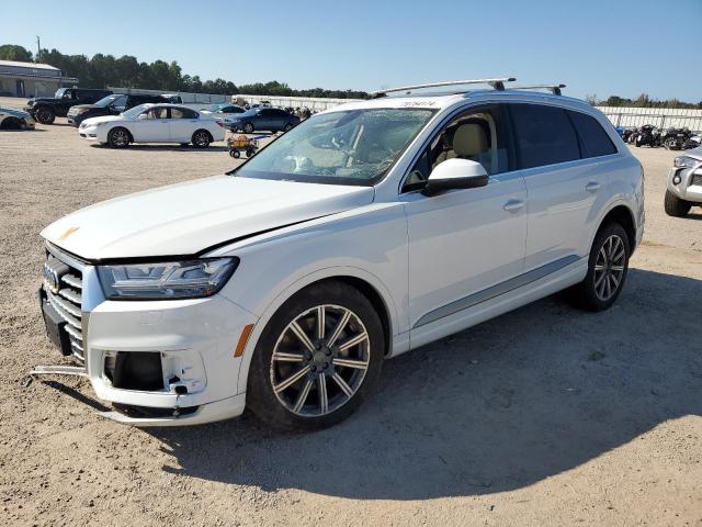 AUDI Q7 PRESTIG 2017 with VIN WA1VAAF73HD015023 - Photo from auction