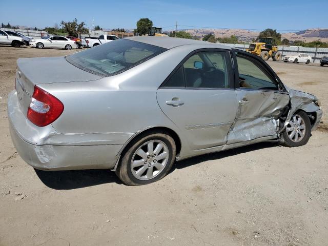 Photo 3 from auction – 2003 TOYOTA CAMRY LE with VIN JTDBE30K430166152