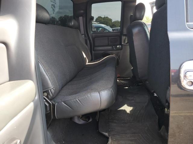 Photo 10 from auction – 2000 CHEVROLET SILVERADO with VIN 1GCEK19V0YE368438