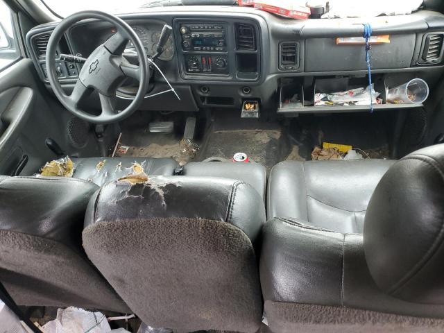 Photo 8 from auction – 2005 CHEVROLET SILVERADO with VIN 1GCHC23U15F808236