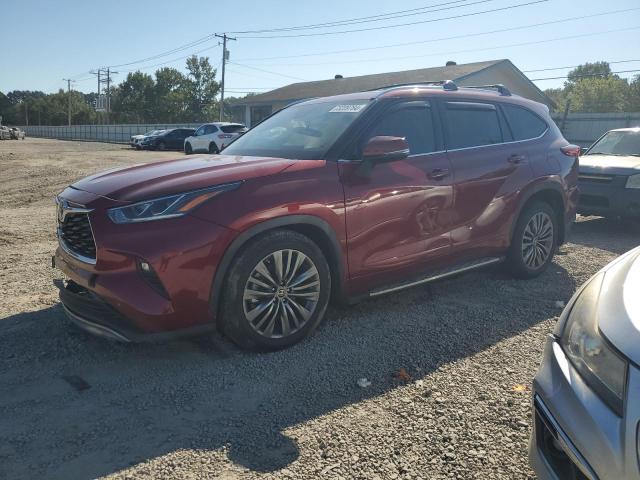 TOYOTA HIGHLANDER 2022 with VIN 5TDFZRAH5NS103220 - Photo from auction
