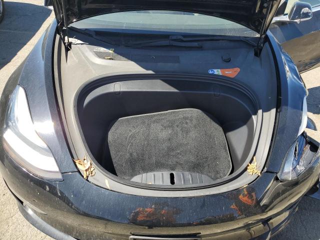 Photo 11 from auction – 2018 TESLA MODEL 3 with VIN 5YJ3E1EA4JF008434