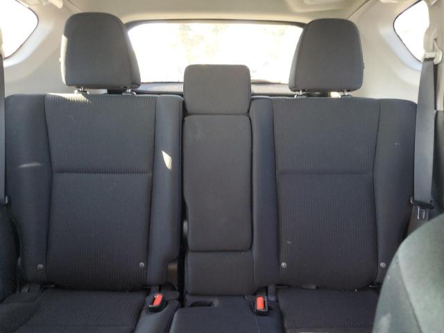 Photo 10 from auction – 2017 TOYOTA RAV4 LE with VIN 2T3BFREV2HW660158