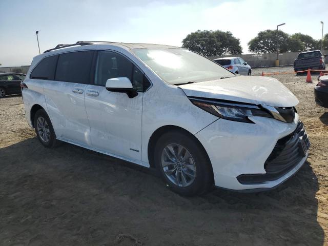 Photo 4 from auction – 2021 TOYOTA SIENNA LE with VIN 5TDBRKEC4MS068365