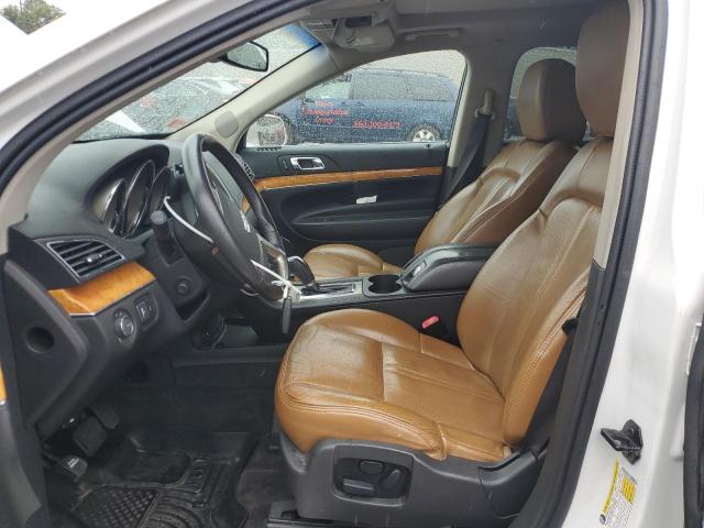 Photo 7 from auction – 2011 LINCOLN MKT with VIN 2LMHJ5AT4BBJ50846