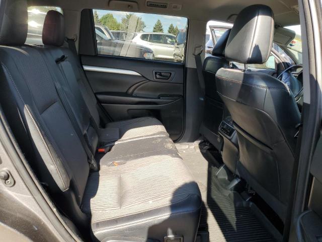 Photo 10 from auction – 2018 TOYOTA HIGHLANDER with VIN 5TDBZRFH1JS869382