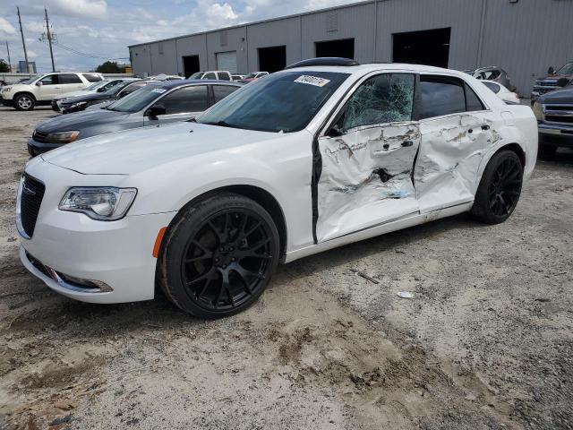 CHRYSLER 300 LIMITE 2017 with VIN 2C3CCAAG2HH540192 - Photo from auction