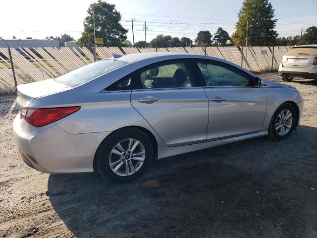 Photo 3 from auction – 2014 HYUNDAI SONATA GLS with VIN 5NPEB4ACXEH857579