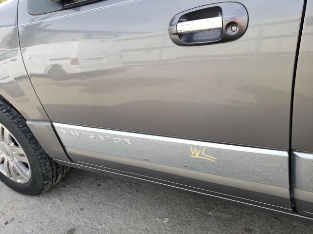 Photo 13 from auction – 2012 LINCOLN NAVIGATOR with VIN 5LMJJ2H55CEL04194