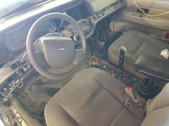 Photo 8 from auction – 2011 FORD CROWN VICT with VIN 2FABP7BV6BX103567