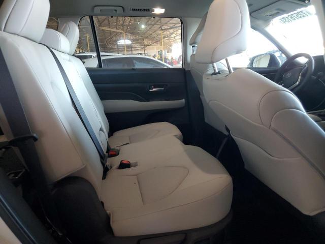 Photo 11 from auction – 2024 TOYOTA GRAND HIGH with VIN 5TDAAAA50RS010488