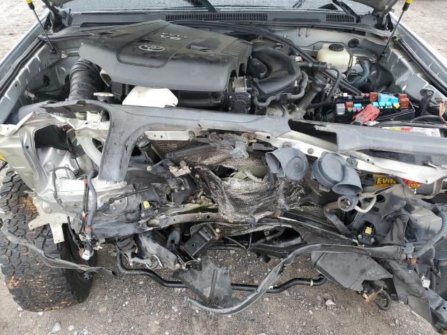 Photo 12 from auction – 2006 TOYOTA 4RUNNER SR with VIN JTEZU14R568053874