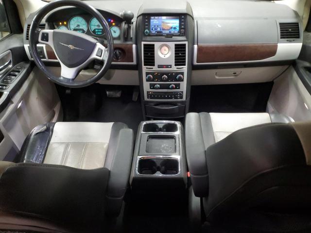 Photo 8 from auction – 2010 CHRYSLER TOWN & COU with VIN 2A4RR8DX0AR365685