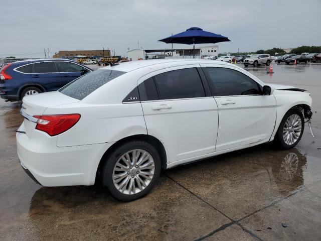 Photo 3 from auction – 2013 CHRYSLER 200 TOURIN with VIN 1C3CCBBB0DN694250