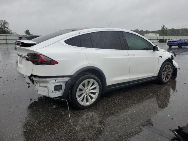 Photo 3 from auction – 2019 TESLA MODEL X with VIN 5YJXCBE28KF184913