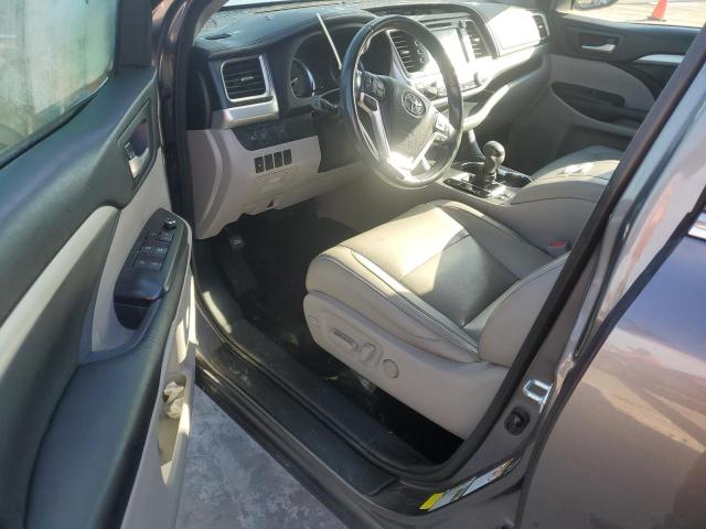 Photo 8 from auction – 2017 TOYOTA HIGHLANDER with VIN 5TDKZRFH5HS511549