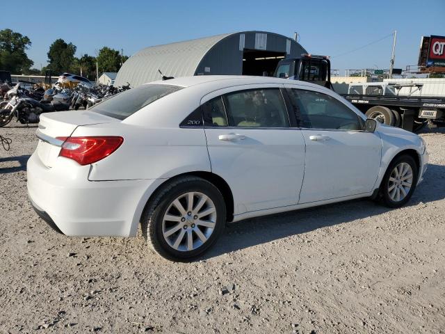 Photo 3 from auction – 2012 CHRYSLER 200 TOURIN with VIN 1C3CCBBB1CN140391