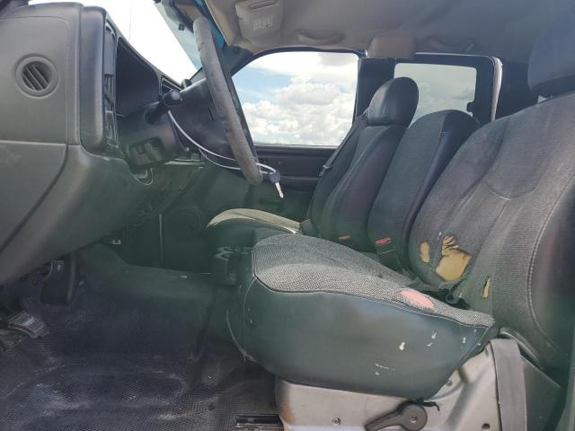 Photo 7 from auction – 2004 CHEVROLET SILVERADO with VIN 2GCEC19V241150171