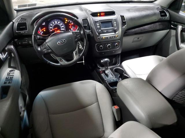 Photo 8 from auction – 2014 KIA SORENTO LX with VIN 5XYKTCA65EG543477