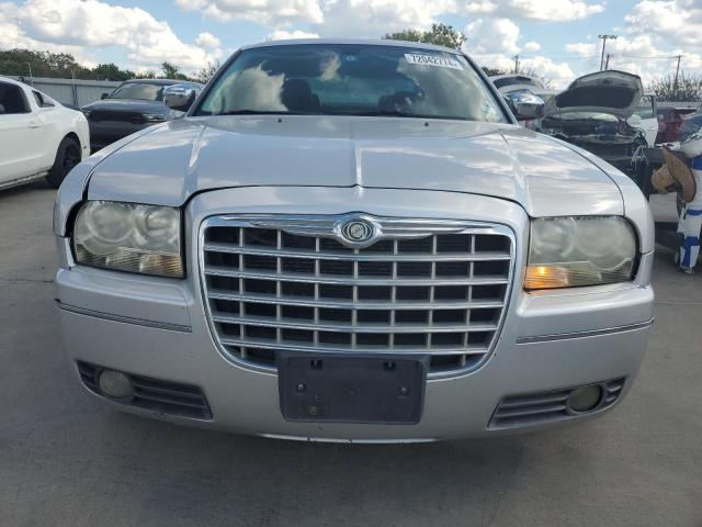 Photo 5 from auction – 2010 CHRYSLER 300 TOURIN with VIN 2C3CA5CVXAH320054